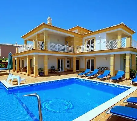 Privatunterkunft Carisa Suites *