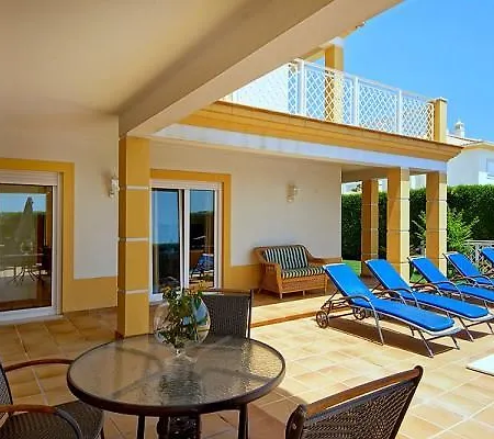 Privatunterkunft Carisa Suites *