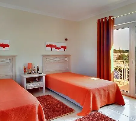 Carisa Suites Homestay Albufeira